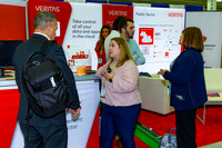 10 Exhibitors & Networking (5/2)