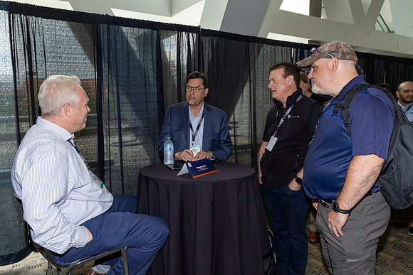 8593-THU-320
